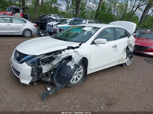 1N4AL3AP9JC233616 2018 NISSAN ALTIMA - Image 2