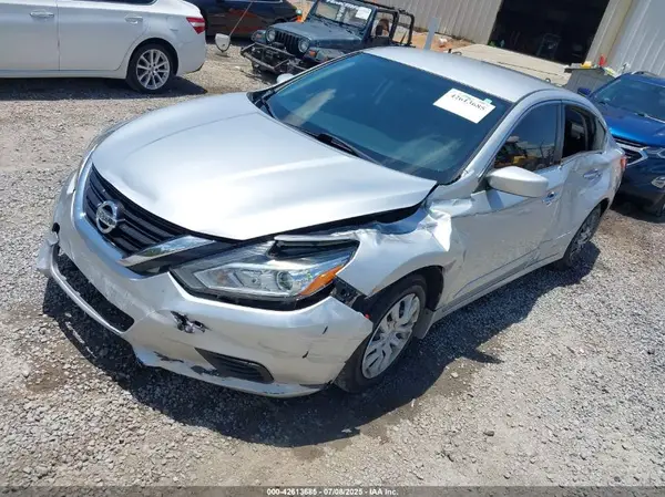 1N4AL3AP9JC235186 2018 NISSAN ALTIMA - Image 2