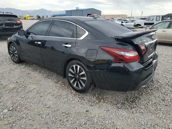 1N4AL3AP9JC235561 2018 NISSAN ALTIMA - Image 2