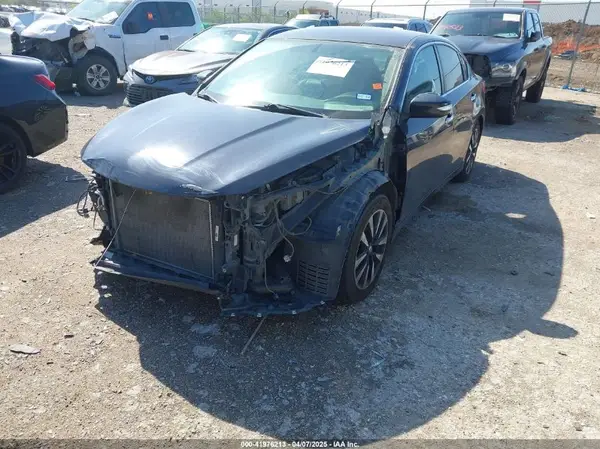 1N4AL3AP9JC235642 2018 NISSAN ALTIMA - Image 2