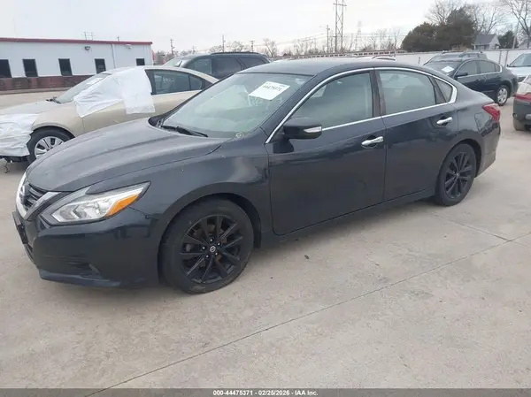 1N4AL3AP9JC236029 2018 NISSAN ALTIMA - Image 2