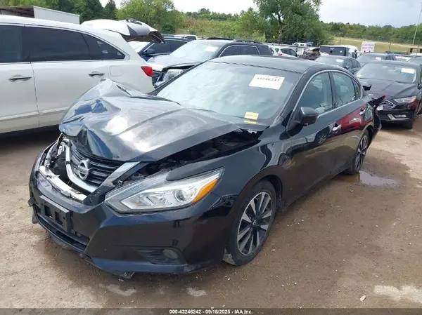 1N4AL3AP9JC236046 2018 NISSAN ALTIMA - Image 2