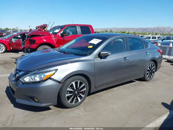 1N4AL3AP9JC236385 2018 NISSAN ALTIMA - Image 2