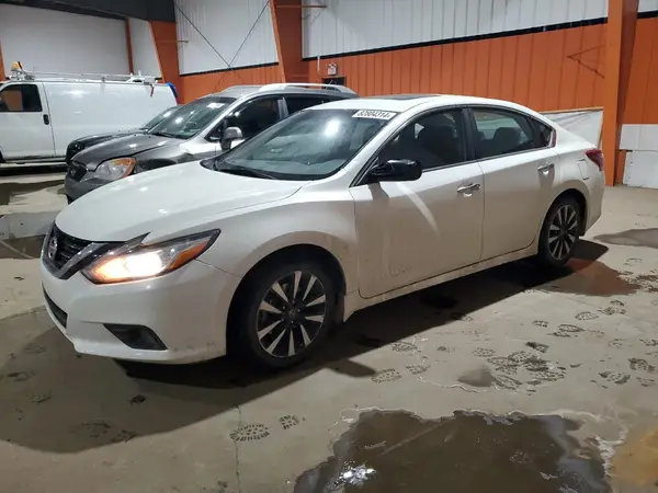 1N4AL3AP9JC237651 2018 NISSAN ALTIMA - Image 1