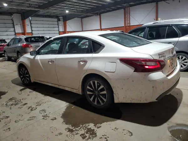 1N4AL3AP9JC237651 2018 NISSAN ALTIMA - Image 2