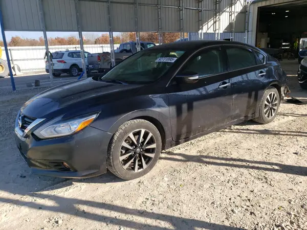 1N4AL3AP9JC238458 2018 NISSAN ALTIMA - Image 1