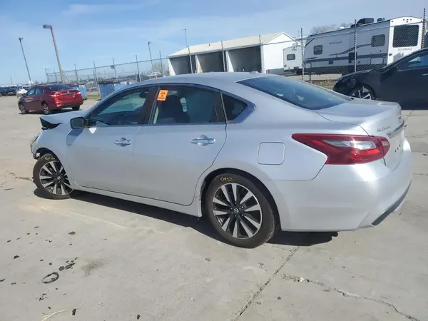 1N4AL3AP9JC239299 2018 NISSAN ALTIMA - Image 2