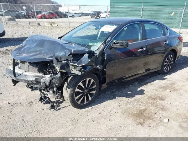 1N4AL3AP9JC239996 2018 NISSAN ALTIMA - Image 2