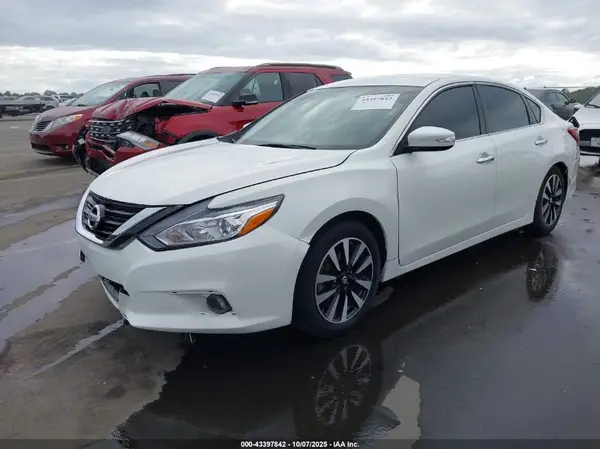 1N4AL3AP9JC243403 2018 NISSAN ALTIMA - Image 2