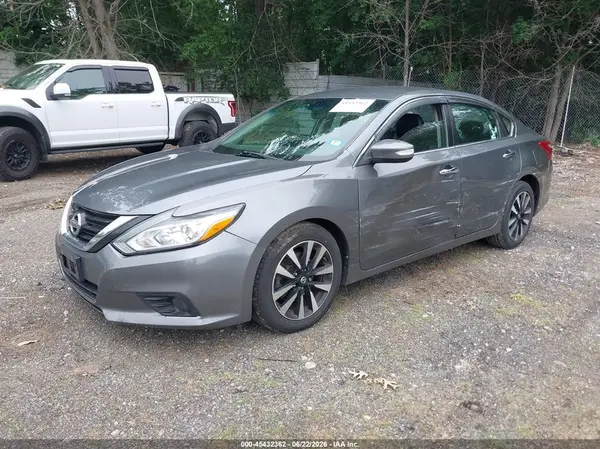 1N4AL3AP9JC243823 2018 NISSAN ALTIMA - Image 2
