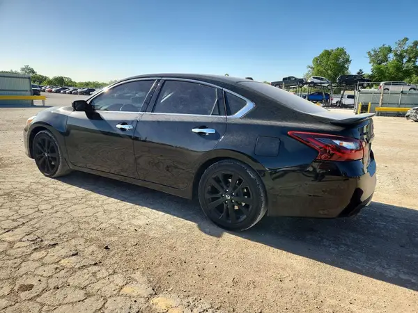 1N4AL3AP9JC246608 2018 NISSAN ALTIMA - Image 2