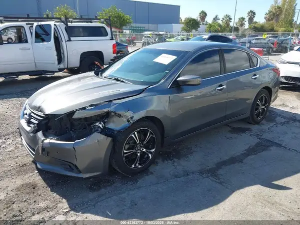 1N4AL3AP9JC247600 2018 NISSAN ALTIMA - Image 2