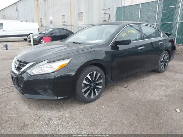 1N4AL3AP9JC248097 2018 NISSAN ALTIMA - Image 2