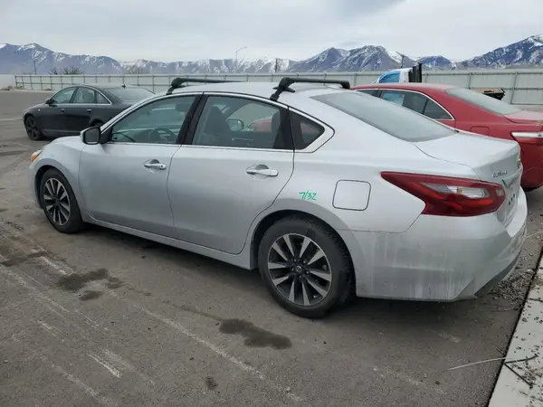1N4AL3AP9JC248603 2018 NISSAN ALTIMA - Image 2