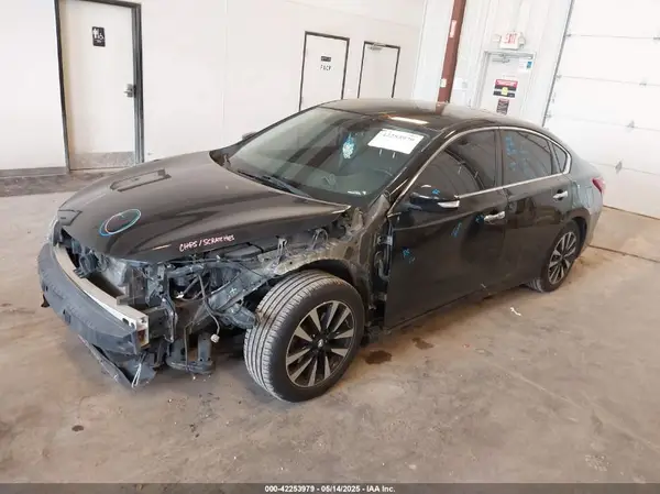 1N4AL3AP9JC249685 2018 NISSAN ALTIMA - Image 2