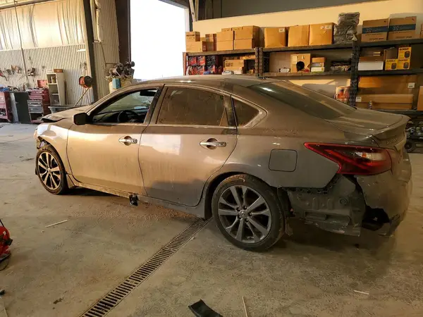 1N4AL3AP9JC249928 2018 NISSAN ALTIMA - Image 2