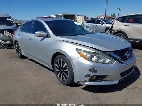 1N4AL3AP9JC250335 2018 NISSAN ALTIMA - Image 1