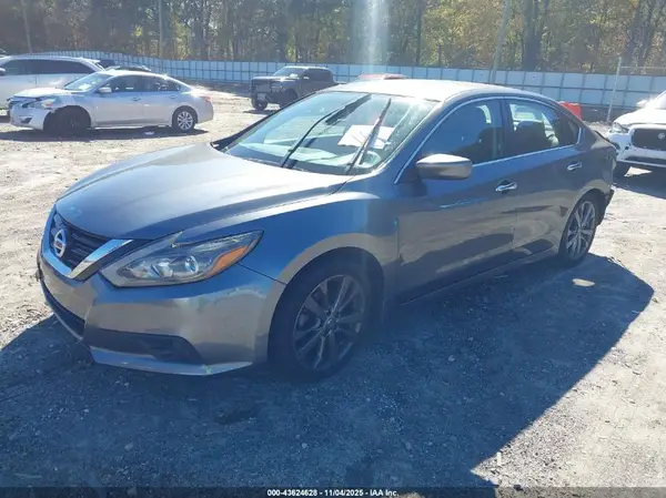 1N4AL3AP9JC252151 2018 NISSAN ALTIMA - Image 2