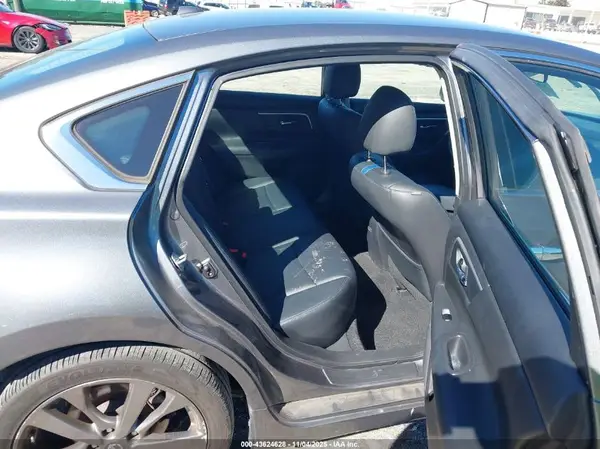 1N4AL3AP9JC252151 2018 NISSAN ALTIMA - Image 8