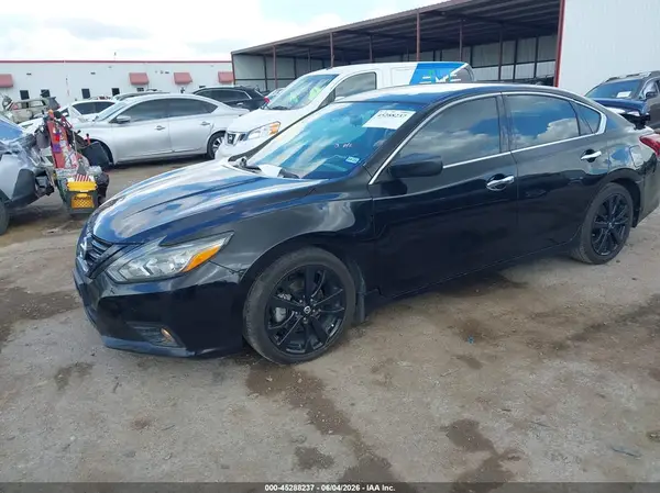 1N4AL3AP9JC253123 2018 NISSAN ALTIMA - Image 2