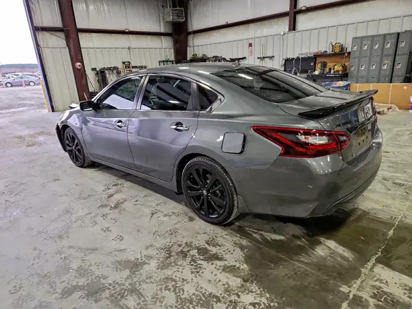 1N4AL3AP9JC253977 2018 NISSAN ALTIMA - Image 2