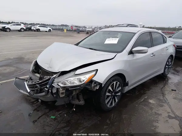 1N4AL3AP9JC254076 2018 NISSAN ALTIMA - Image 2