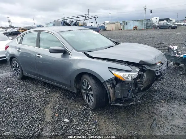 1N4AL3AP9JC255566 2018 NISSAN ALTIMA - Image 1