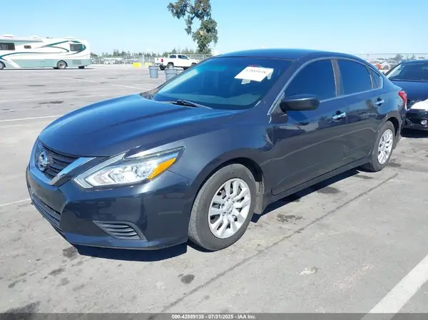 1N4AL3AP9JC257589 2018 NISSAN ALTIMA - Image 2