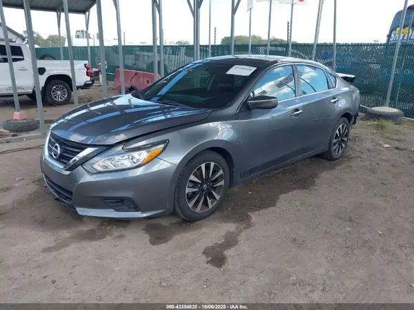 1N4AL3AP9JC259679 2018 NISSAN ALTIMA - Image 2