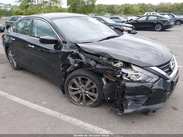 1N4AL3AP9JC261321 2018 NISSAN ALTIMA - Image 1