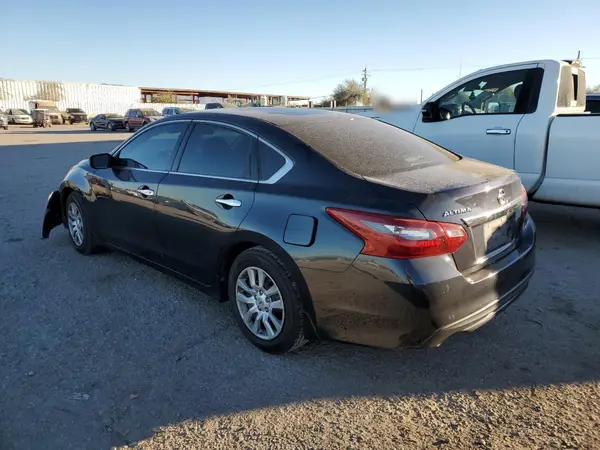 1N4AL3AP9JC261402 2018 NISSAN ALTIMA - Image 2