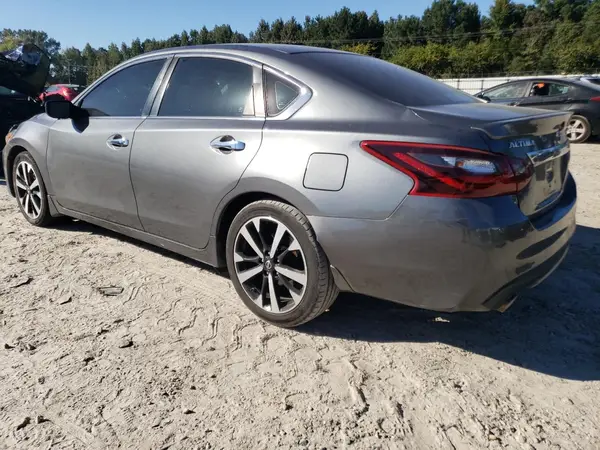 1N4AL3AP9JC261738 2018 NISSAN ALTIMA - Image 2