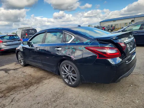 1N4AL3AP9JC261819 2018 NISSAN ALTIMA - Image 2
