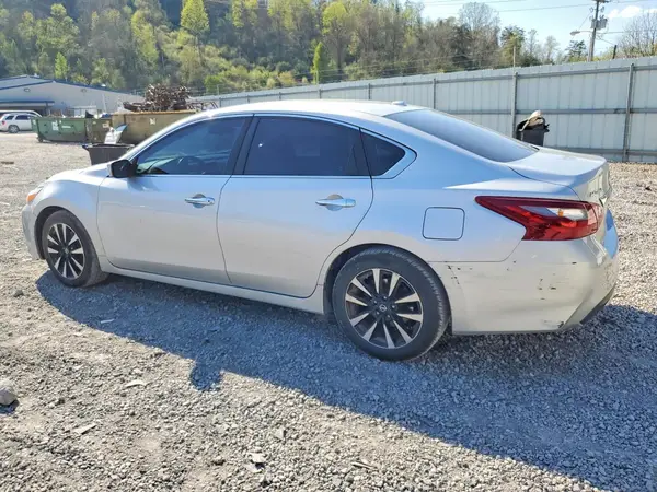 1N4AL3AP9JC261903 2018 NISSAN ALTIMA - Image 2