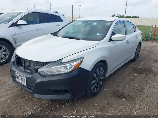 1N4AL3AP9JC262758 2018 NISSAN ALTIMA - Image 2