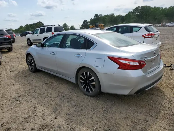 1N4AL3AP9JC264803 2018 NISSAN ALTIMA - Image 2