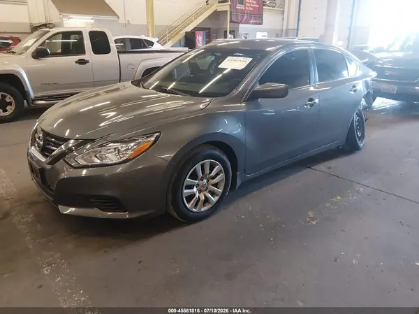 1N4AL3AP9JC267605 2018 NISSAN ALTIMA - Image 2