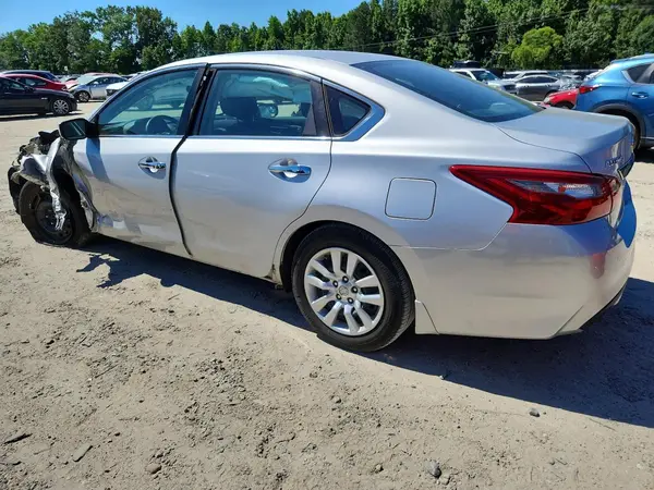 1N4AL3AP9JC269595 2018 NISSAN ALTIMA - Image 2
