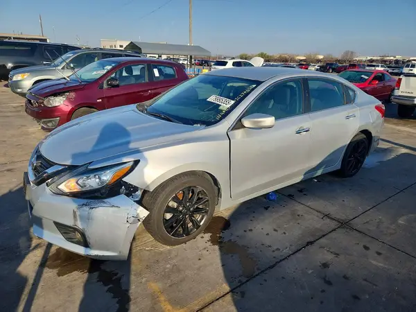 1N4AL3AP9JC270438 2018 NISSAN ALTIMA - Image 1
