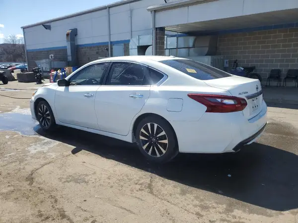 1N4AL3AP9JC271248 2018 NISSAN ALTIMA - Image 2