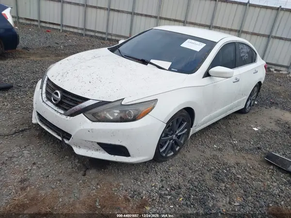 1N4AL3AP9JC276238 2018 NISSAN ALTIMA - Image 2