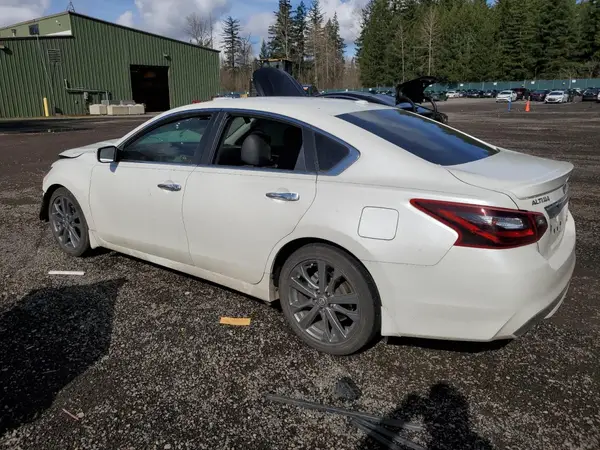 1N4AL3AP9JC278457 2018 NISSAN ALTIMA - Image 2