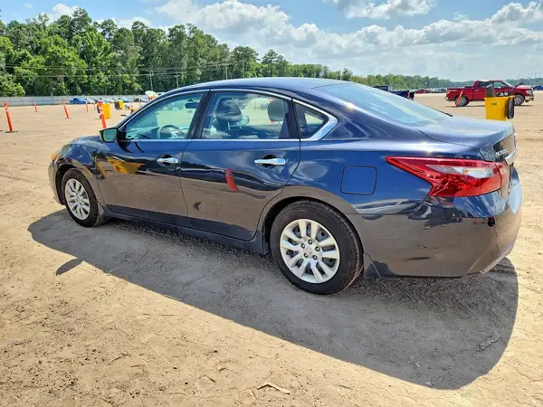 1N4AL3AP9JC278569 2018 NISSAN ALTIMA - Image 2