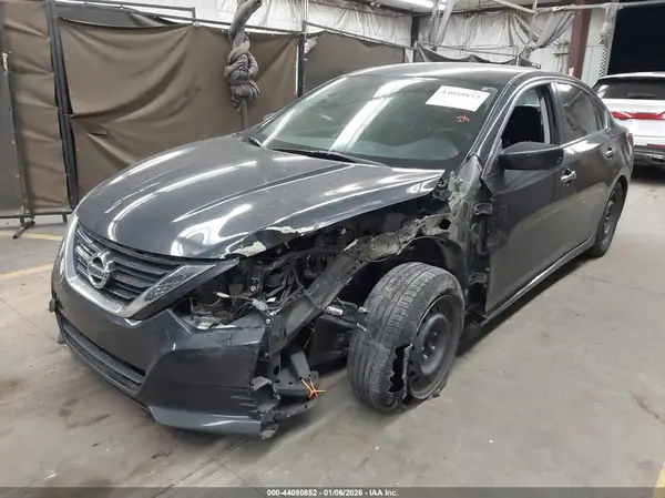 1N4AL3AP9JC280354 2018 NISSAN ALTIMA - Image 2