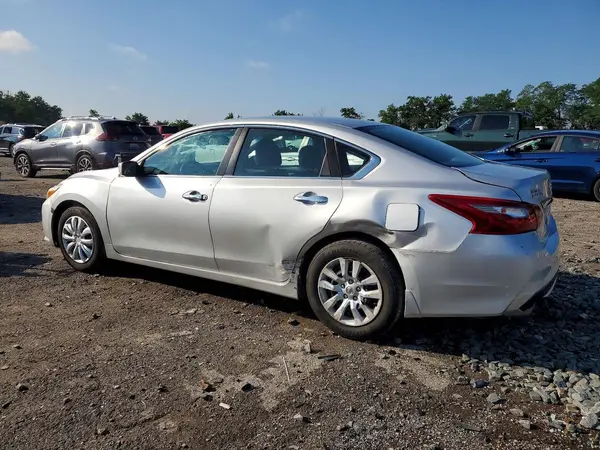 1N4AL3AP9JC281584 2018 NISSAN ALTIMA - Image 2