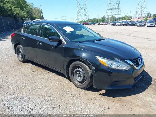 1N4AL3AP9JC282492 2018 NISSAN ALTIMA - Image 1