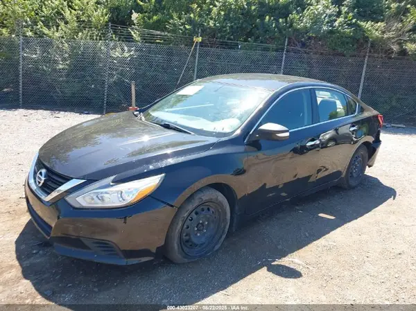 1N4AL3AP9JC282492 2018 NISSAN ALTIMA - Image 2