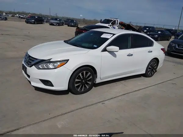 1N4AL3AP9JC283576 2018 NISSAN ALTIMA - Image 2