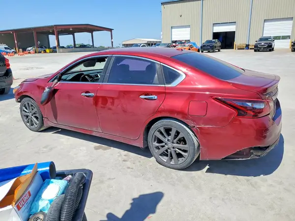 1N4AL3AP9JC289779 2018 NISSAN ALTIMA - Image 2