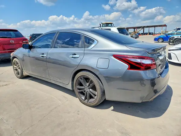 1N4AL3AP9JC291287 2018 NISSAN ALTIMA - Image 2
